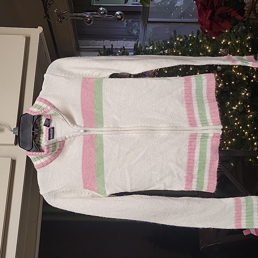 De Rotchild vintage sweater.